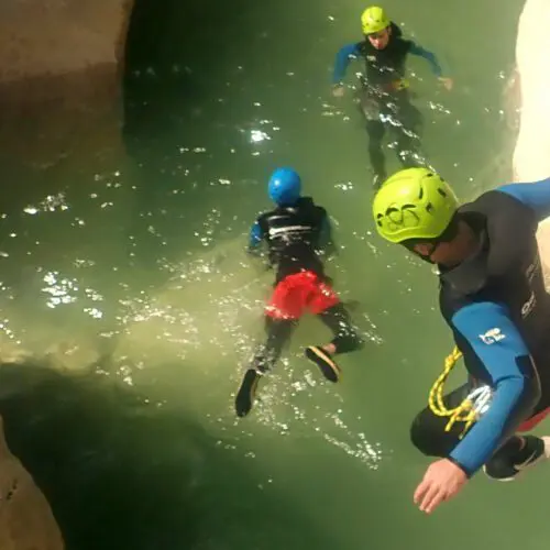 Initiation au canyoning ludique dans le Jabron et le Verdon avec ROCKIDERS