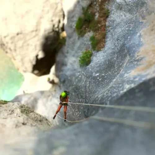 Canyoning sportif et vertical de la Ferné dans les gorges du Verdon avec ROCKSIDERS