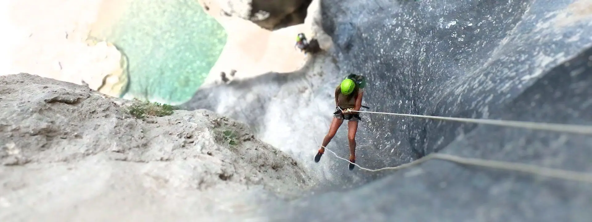 Canyoning sportif sur une journée dans le Verdon par la Ferné | ROCKSIDERS