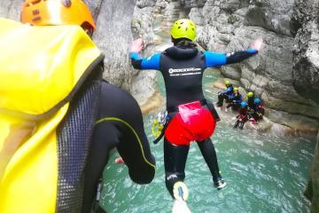 Canyoning ludique de St auban dans le Verdon avec ROCKSIDERS