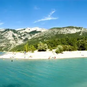 Visiter le lac de Sainte-Croix avec ROCKSIDERS