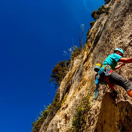 Initiation et perfectionnement à l'escalade au Col d'Ayen dans le Verdon avec ROCKSIDERS
